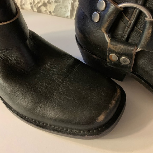Balenciaga Santiago Distressed Leather - Picture 3 of 16